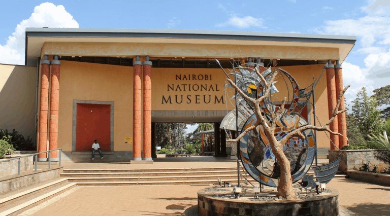 Entrance of Nairobi National Museum with sculpture