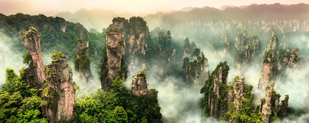gogo tours shutterstock 1120295177 1024x410 jpg GoGo Tours 官方網站 – 最值得信賴的歐洲、非洲、亞洲與南美洲旅遊專家